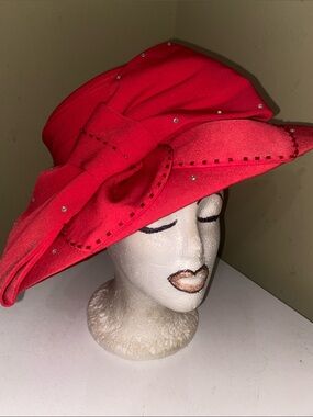 Beautiful Church Hat by SOGIC
